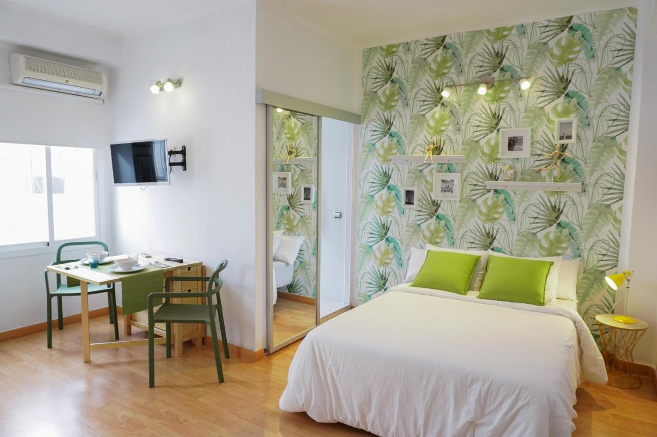 Alemania & Soho By Ele Apartments Malaga Exterior photo